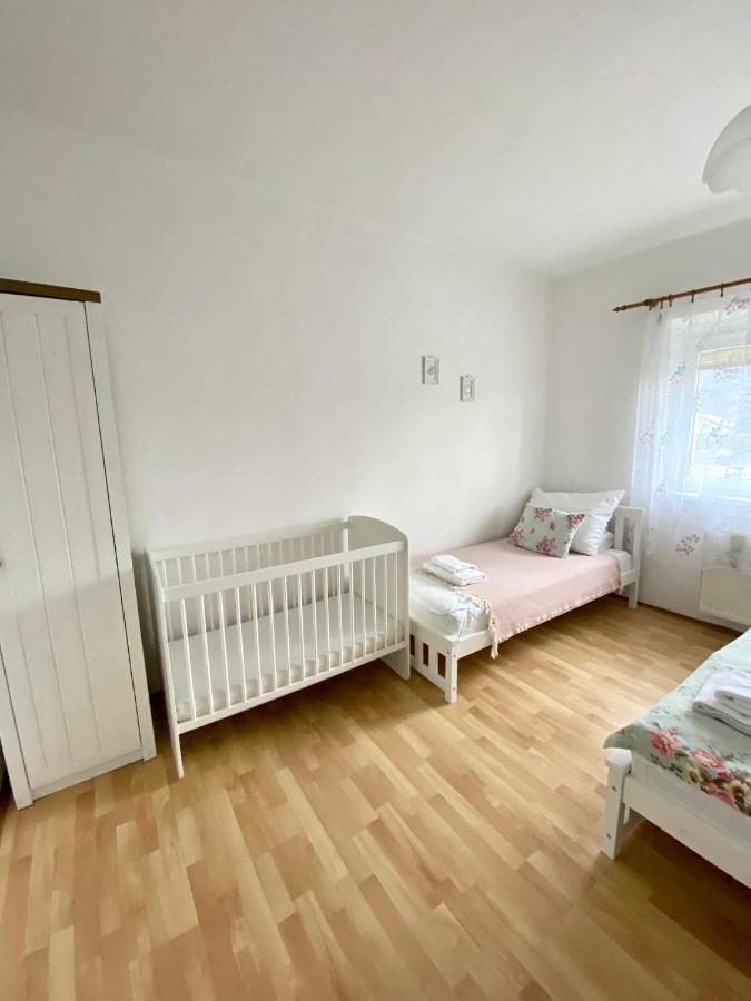 Apartament Apartman Marketa Bystrice  Zewnętrze zdjęcie
